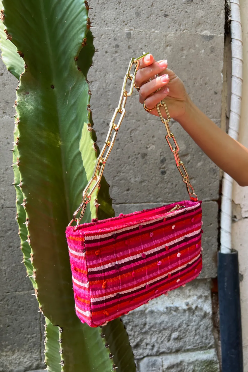 Corazon Loom Chain Bag