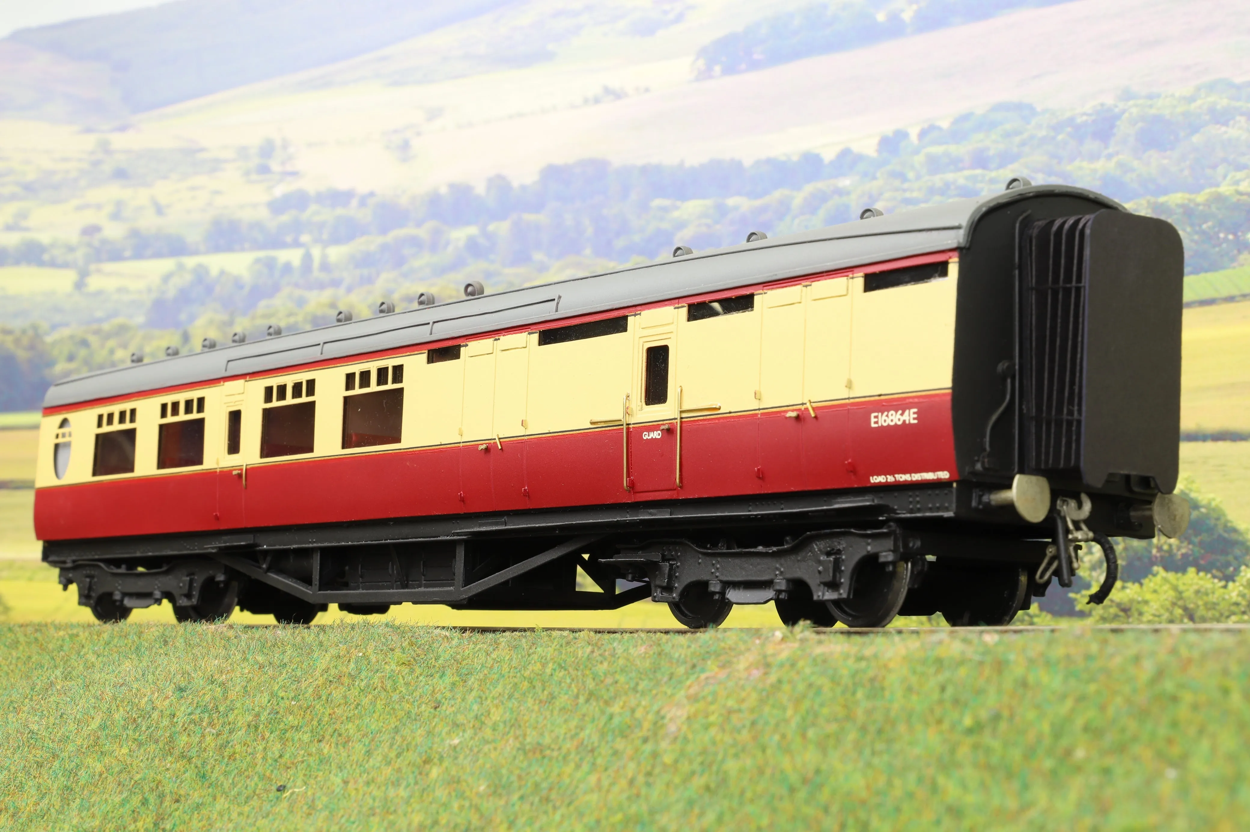 CRT Kit Built Finescale O Gauge Thompson Brake Third, BR Crimson/Cream