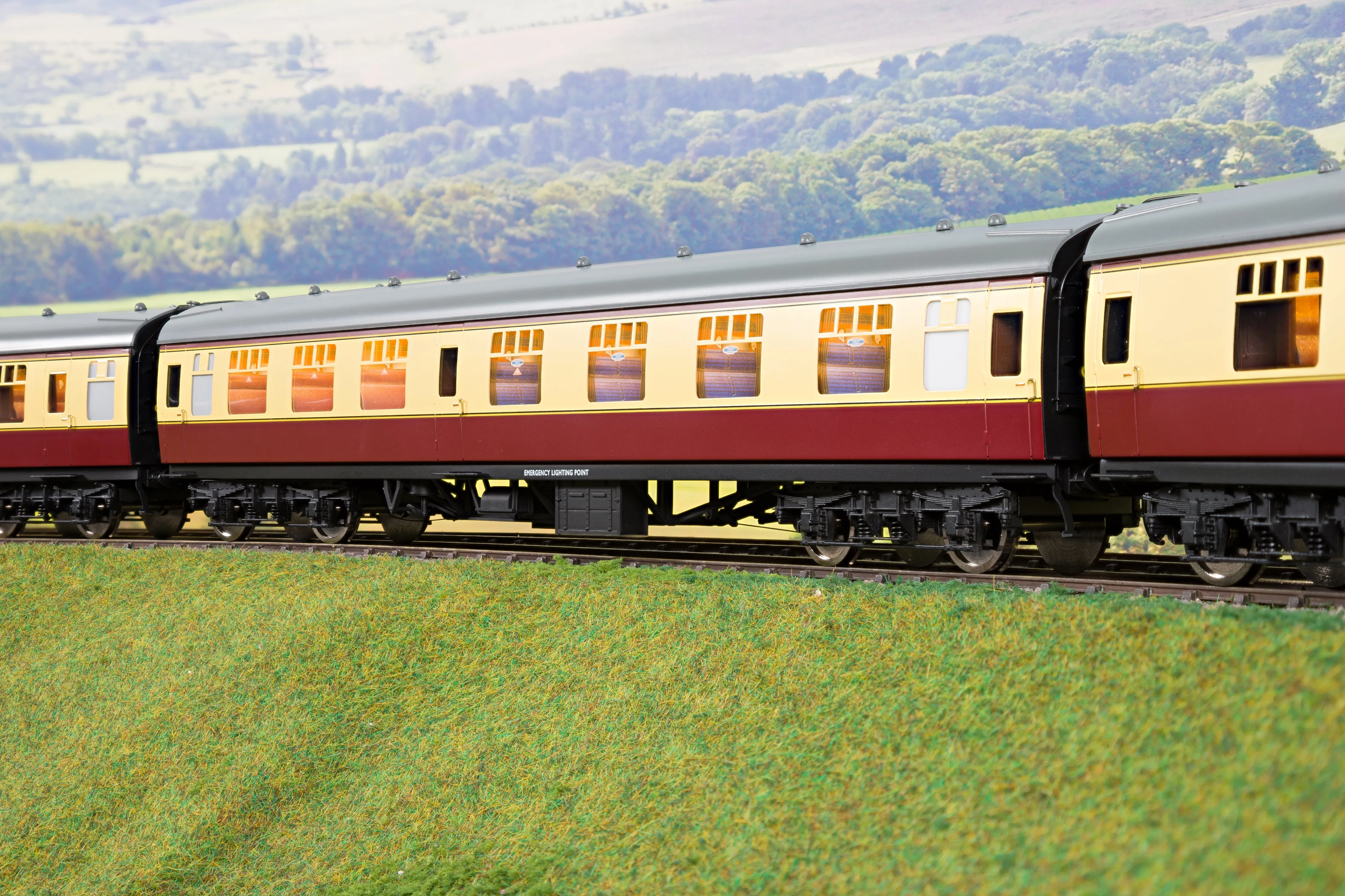 Darstaed D21-1-01 Finescale O Gauge BR Mk1 CK (Composite Corridor), Blood & Custard