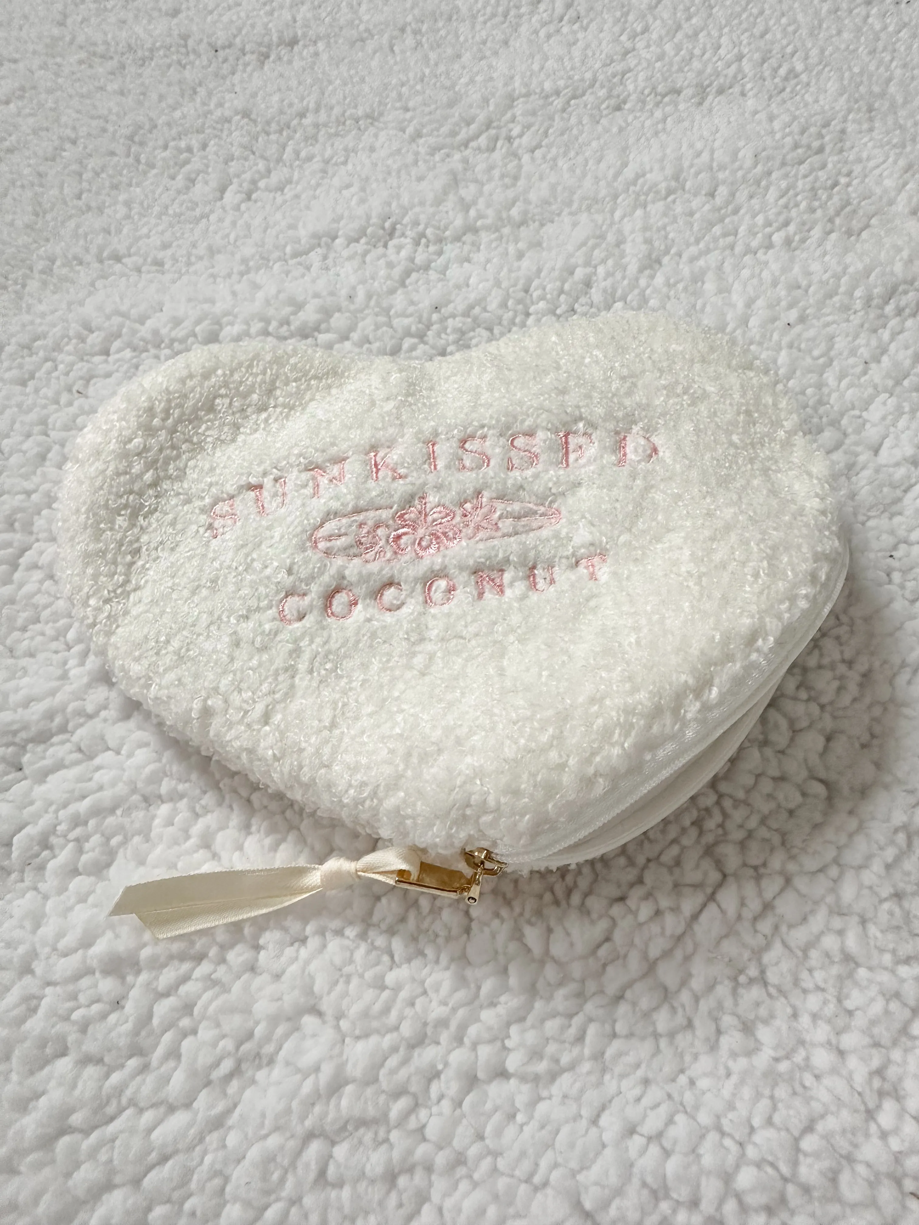 Heart Sherpa Mini Travel Bag