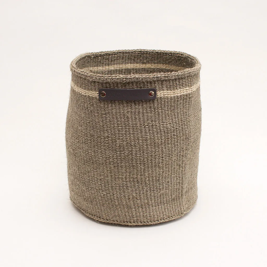 Hiro Wolf Sisal basket: Medium Light