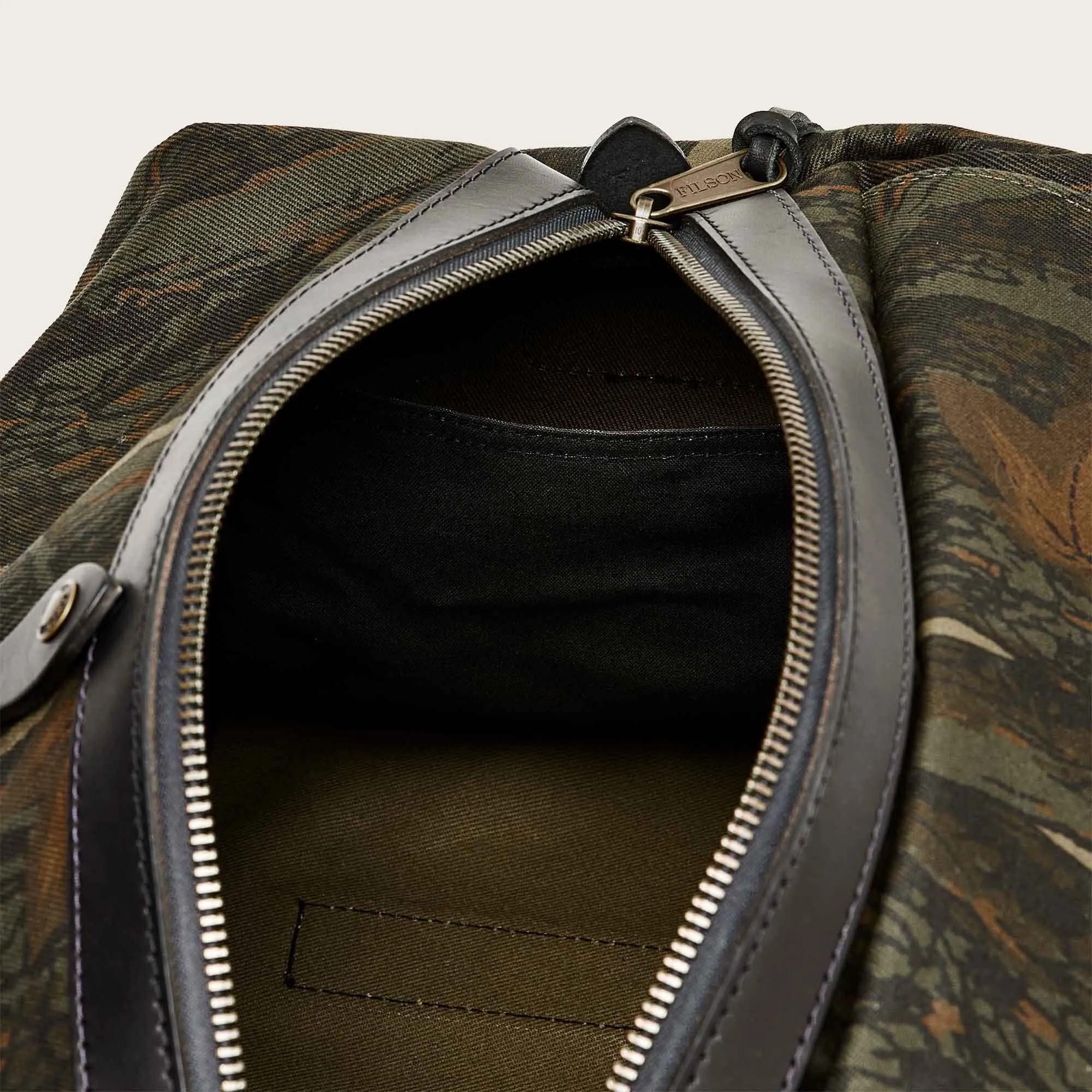 MEDIUM RUGGED TWILL DUFFLE BAG