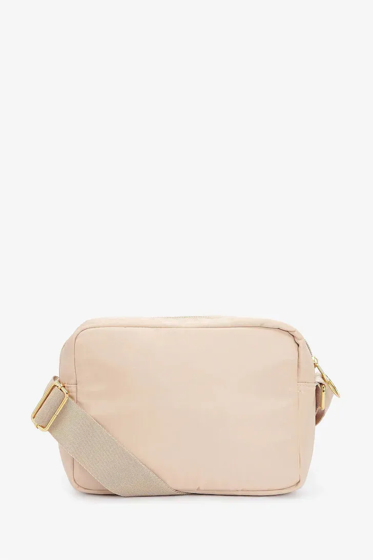 QUALIFY CROSSBODY BAG-OAT